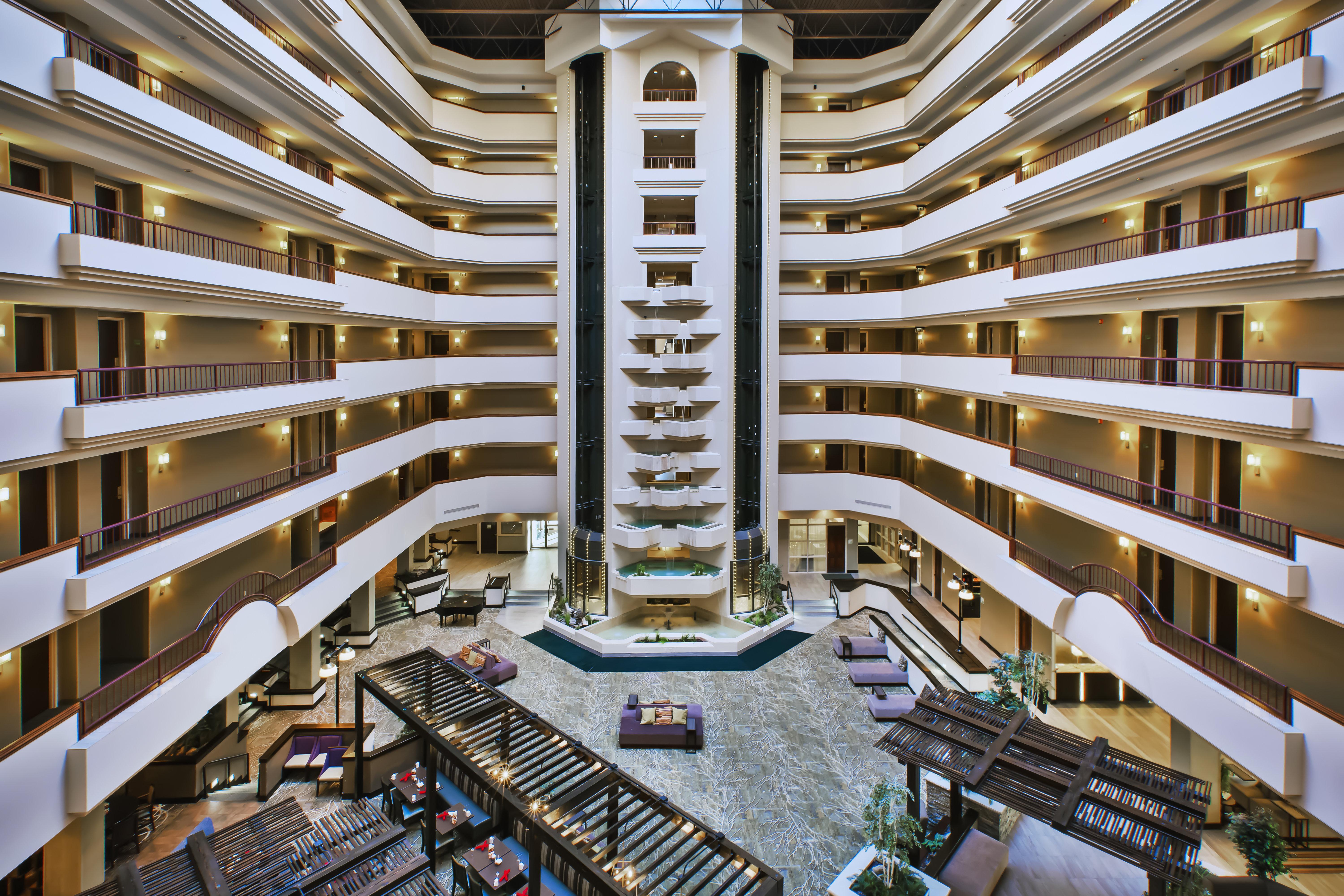 Holiday Inn Rapid City - Rushmore Plaza, An Ihg Hotel Exterior photo